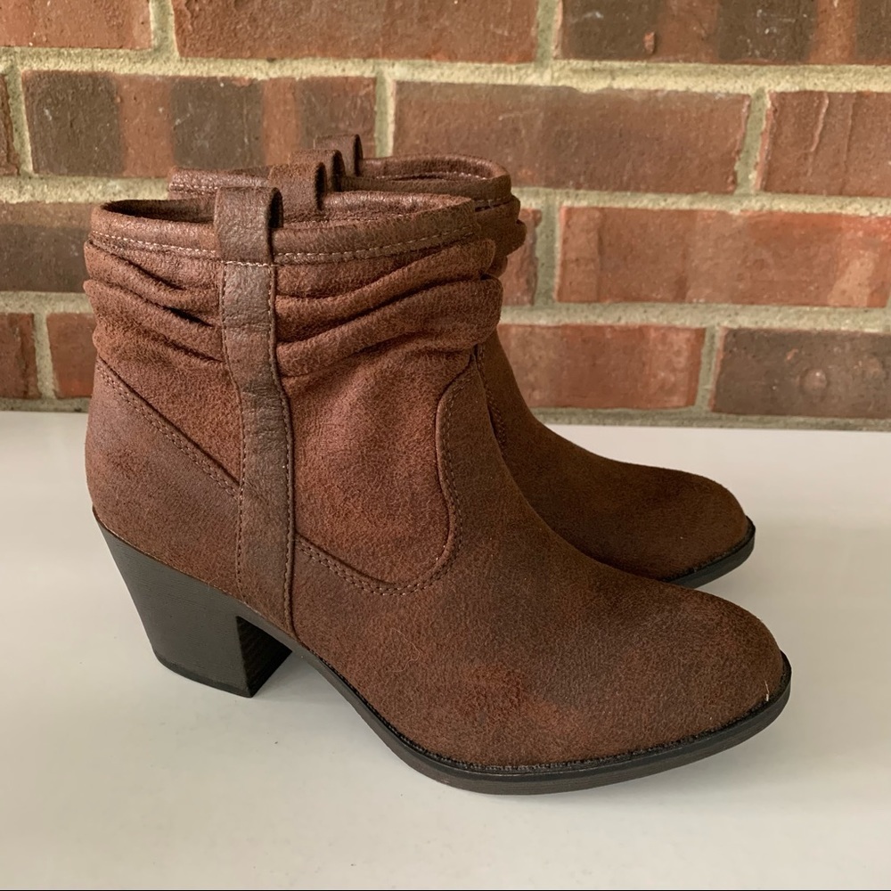 K9 brown fabric block heel ankle boots Women’s US 8 M